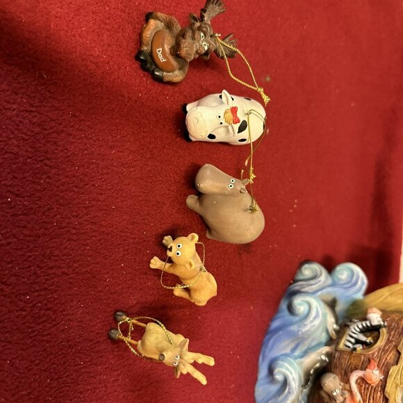 Member's Mark 24"Noah's Ark Christmas Tree 5 Hand Finished Animal Ornaments - Picture 12 of 12